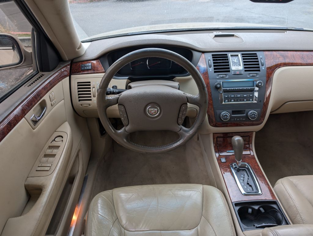 2006 Cadillac DTS Image 11