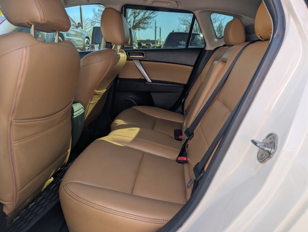 2013 Mazda Mazda3 Image 11