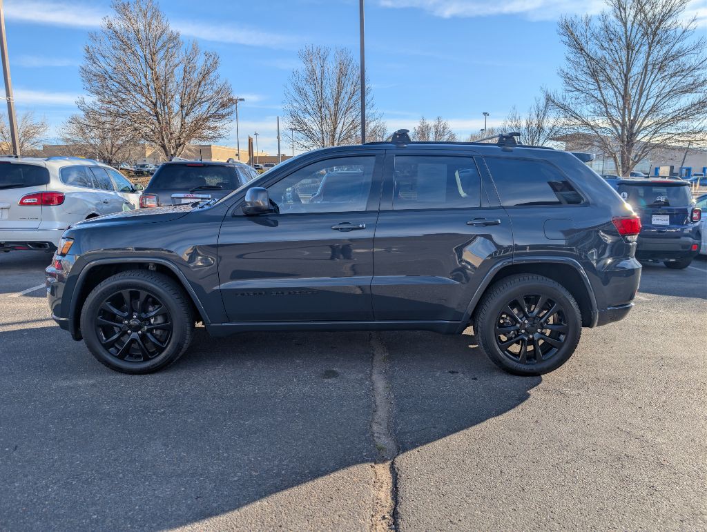 2018 Jeep Grand Cherokee Image 2