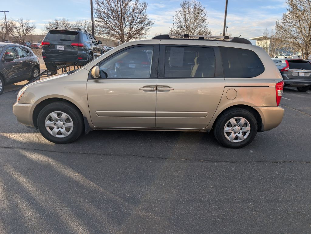 2007 Kia Sedona Image 2