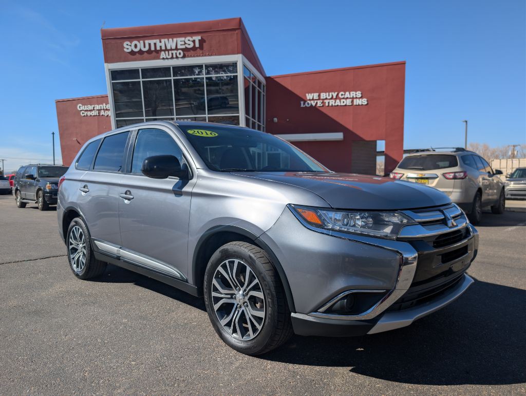 2016 Mitsubishi Outlander Image 7