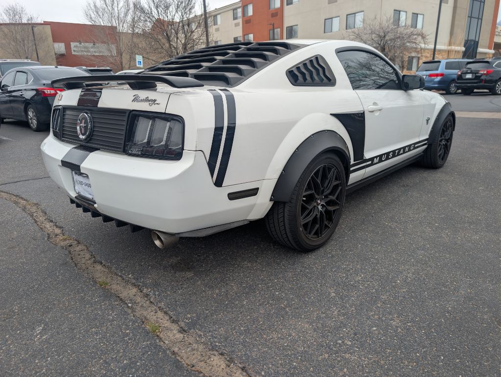 2009 Ford Mustang Image 5