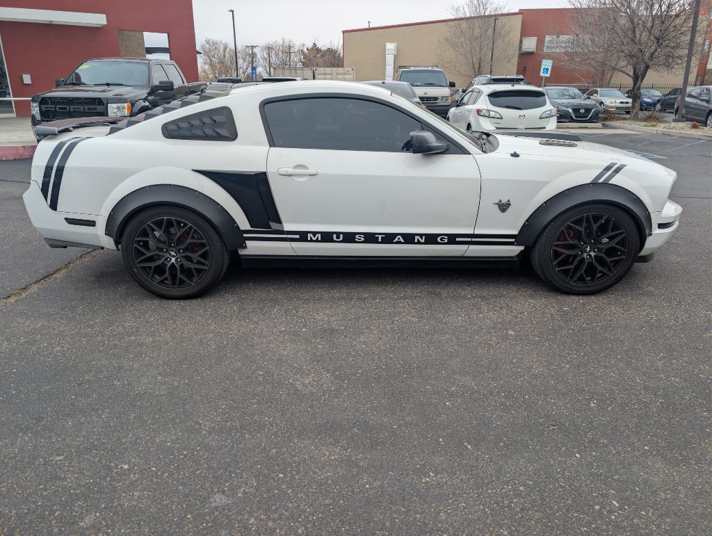 2009 Ford Mustang Image 6