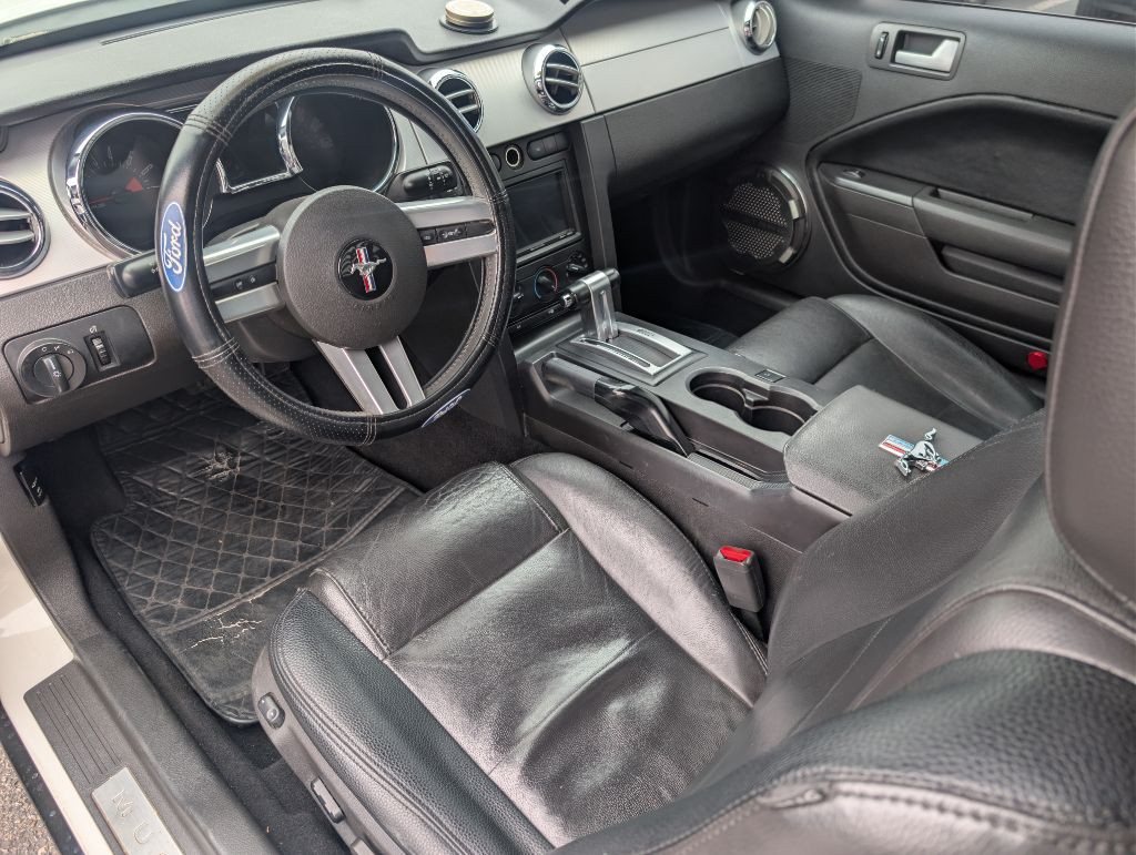 2009 Ford Mustang Image 9