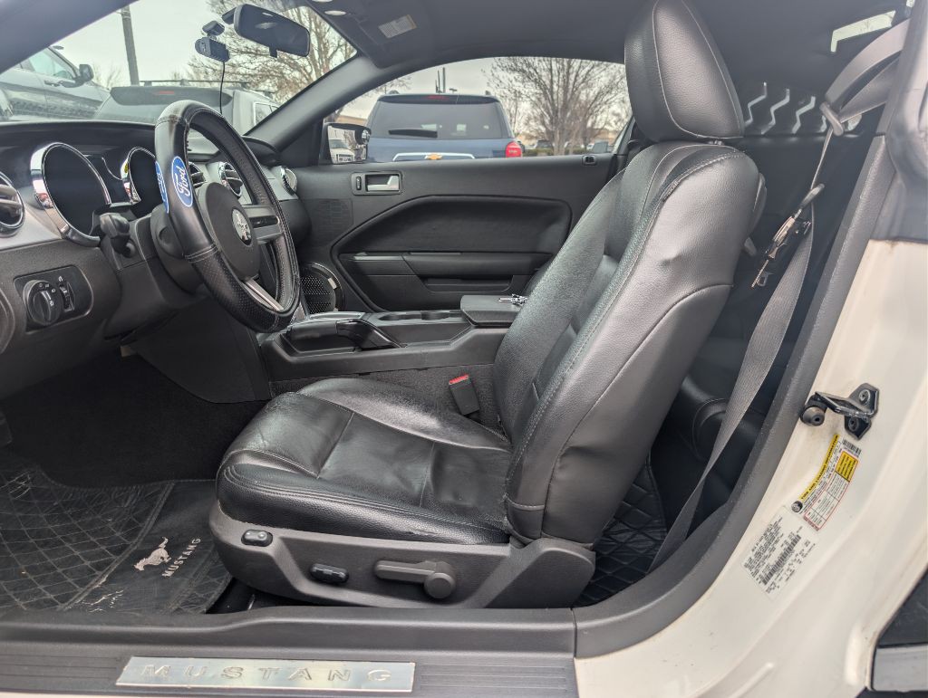 2009 Ford Mustang Image 10