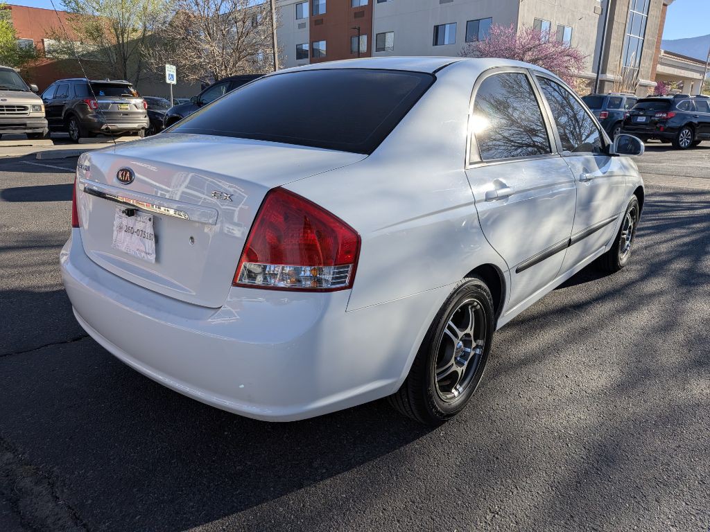 2009 Kia Spectra Image 5