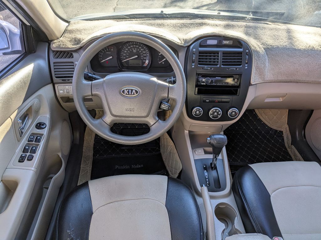 2009 Kia Spectra Image 12