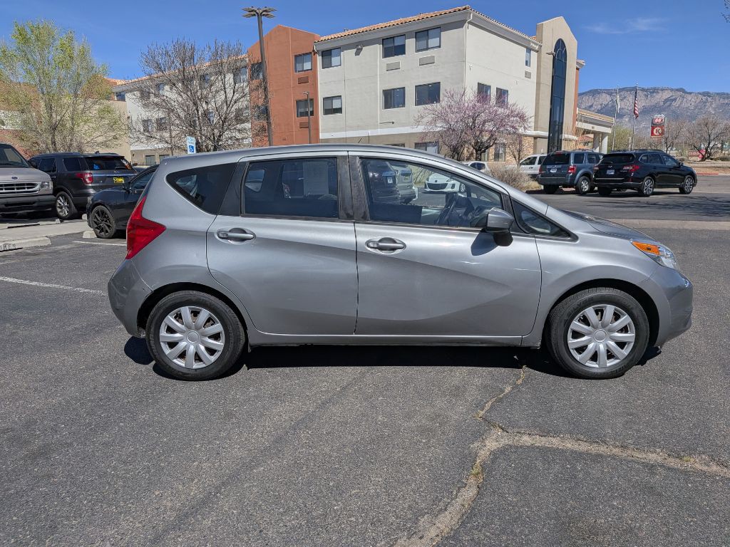 2015 Nissan Versa Image 6