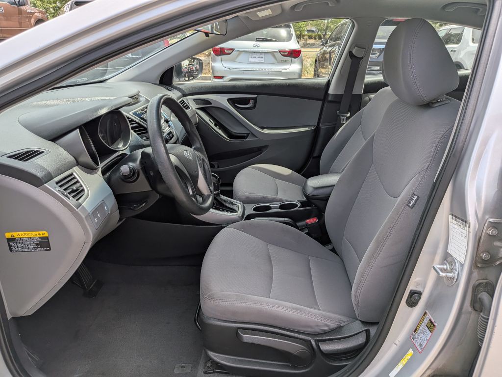 2014 Hyundai Elantra Image 10
