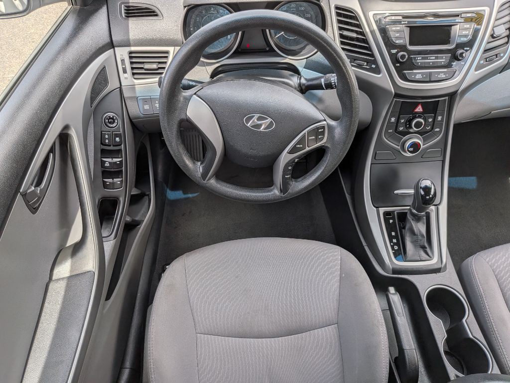 2014 Hyundai Elantra Image 12
