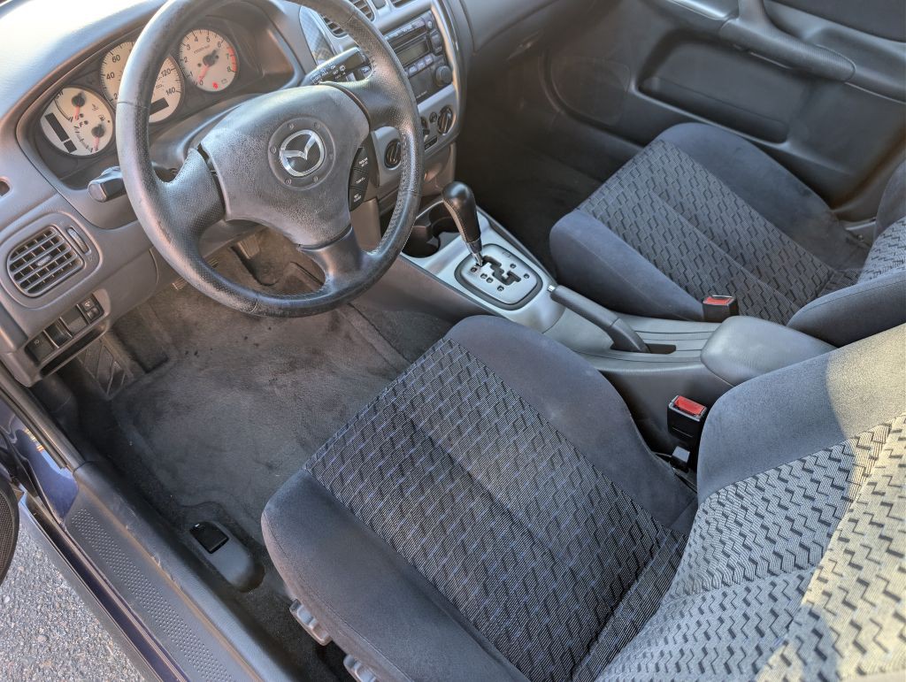 2003 Mazda Protege Image 9
