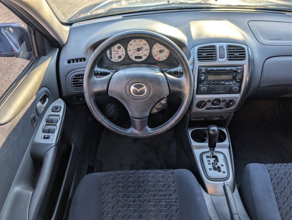 2003 Mazda Protege Image 12