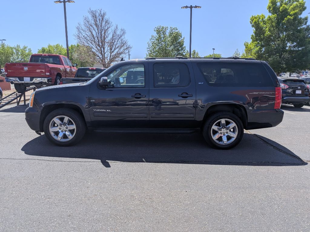 2013 GMC Yukon Image 2