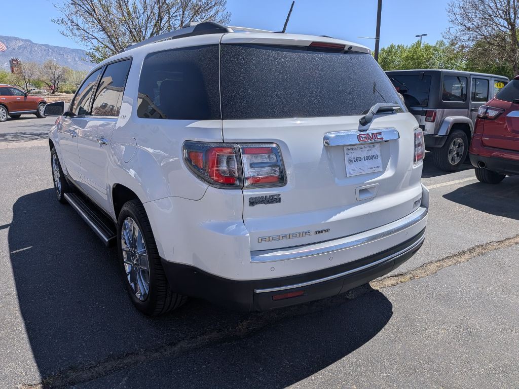 2017 GMC Acadia Image 3