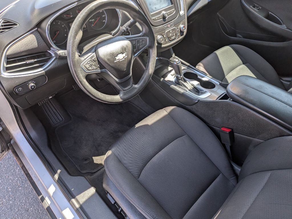 2018 Chevrolet Malibu Image 9