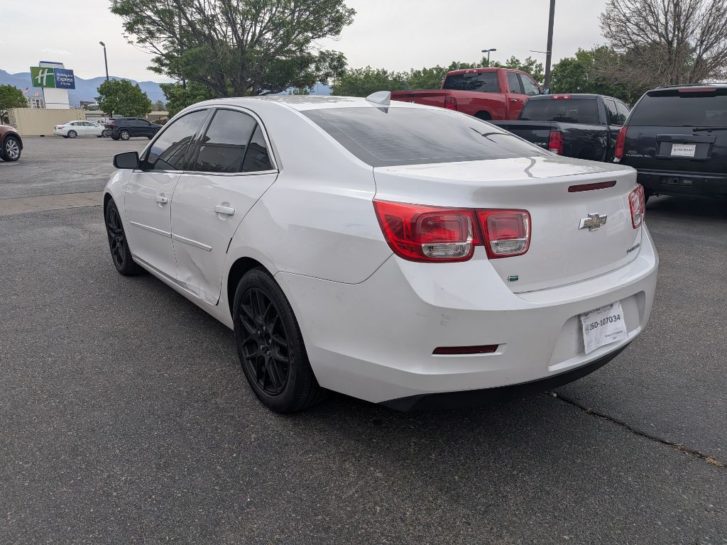 2015 Chevrolet Malibu Image 3