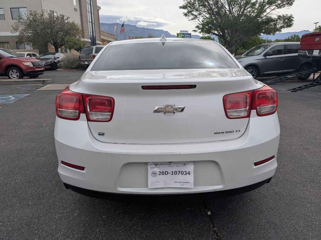 2015 Chevrolet Malibu Image 4