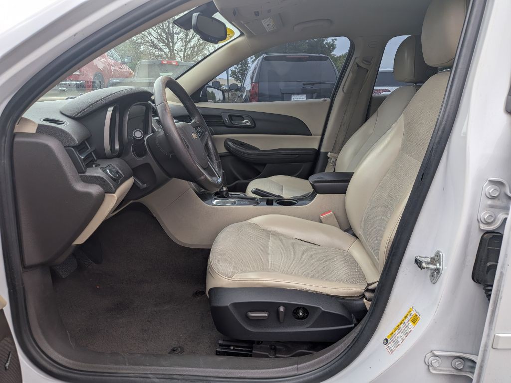 2015 Chevrolet Malibu Image 10