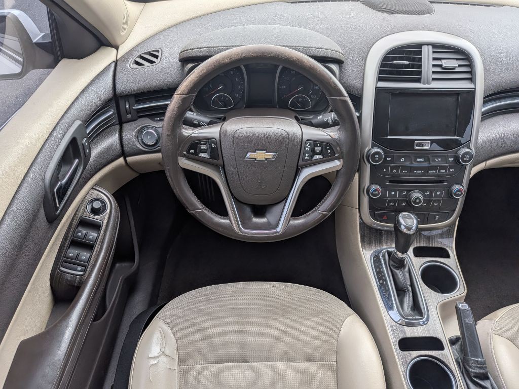 2015 Chevrolet Malibu Image 12