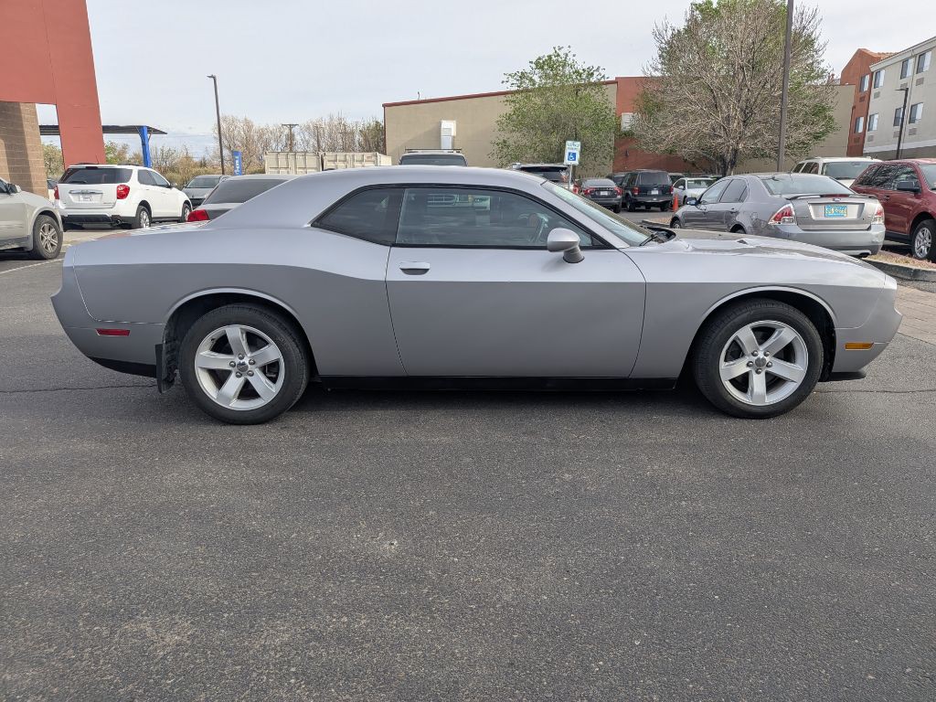 2014 Dodge Challenger Image 6
