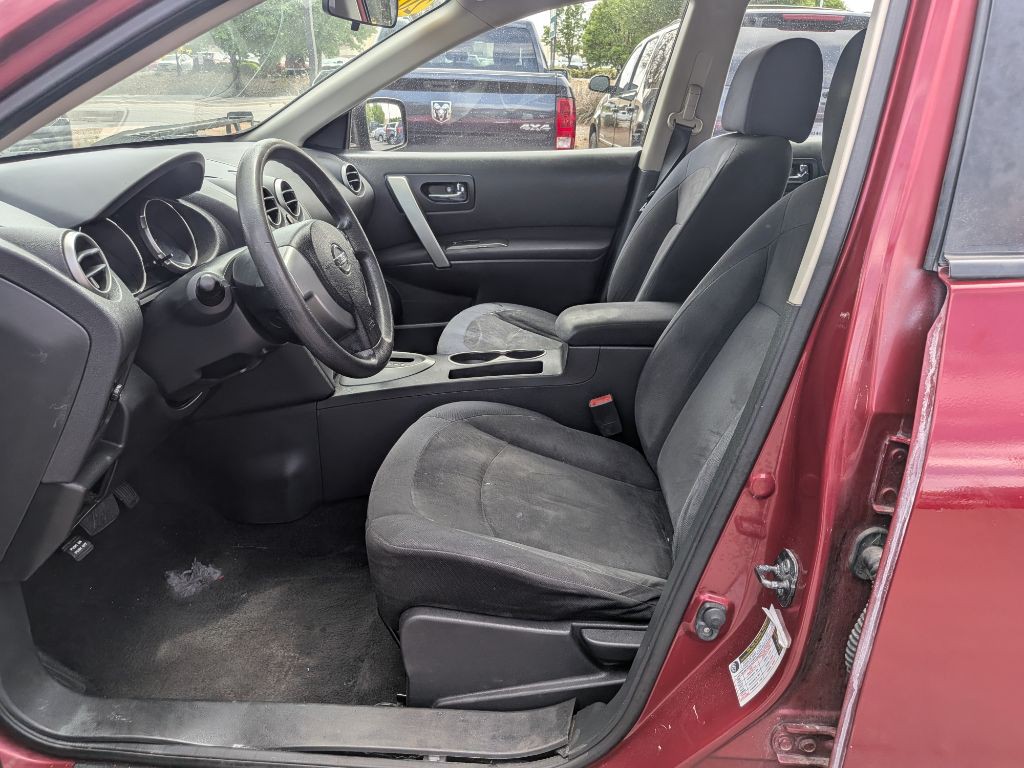 2010 Nissan Rogue Image 10