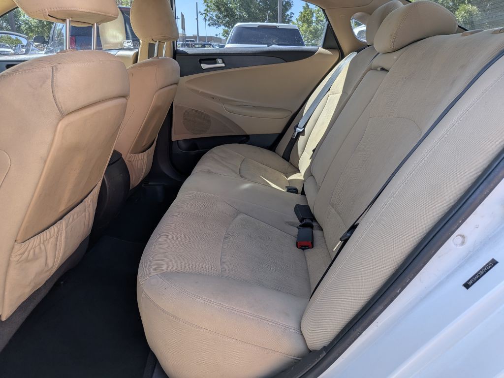2011 Hyundai Sonata Image 11