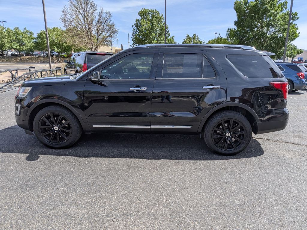 2016 Ford Explorer Image 2