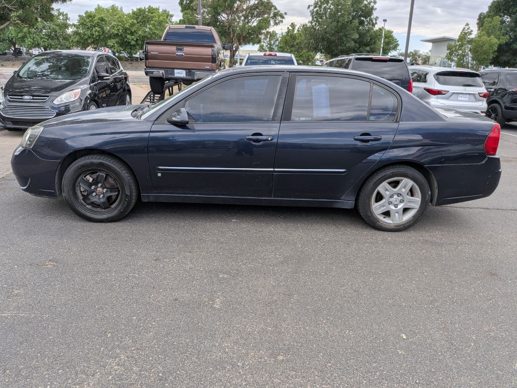2006 Chevrolet Malibu Image 2