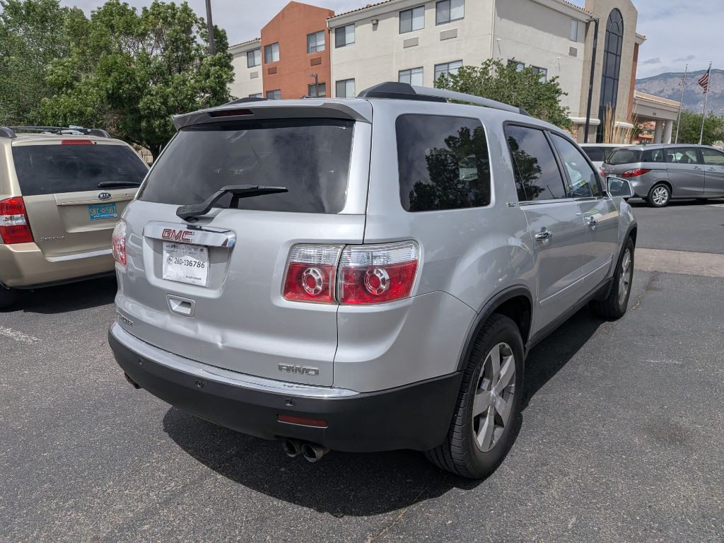 2011 GMC Acadia Image 5
