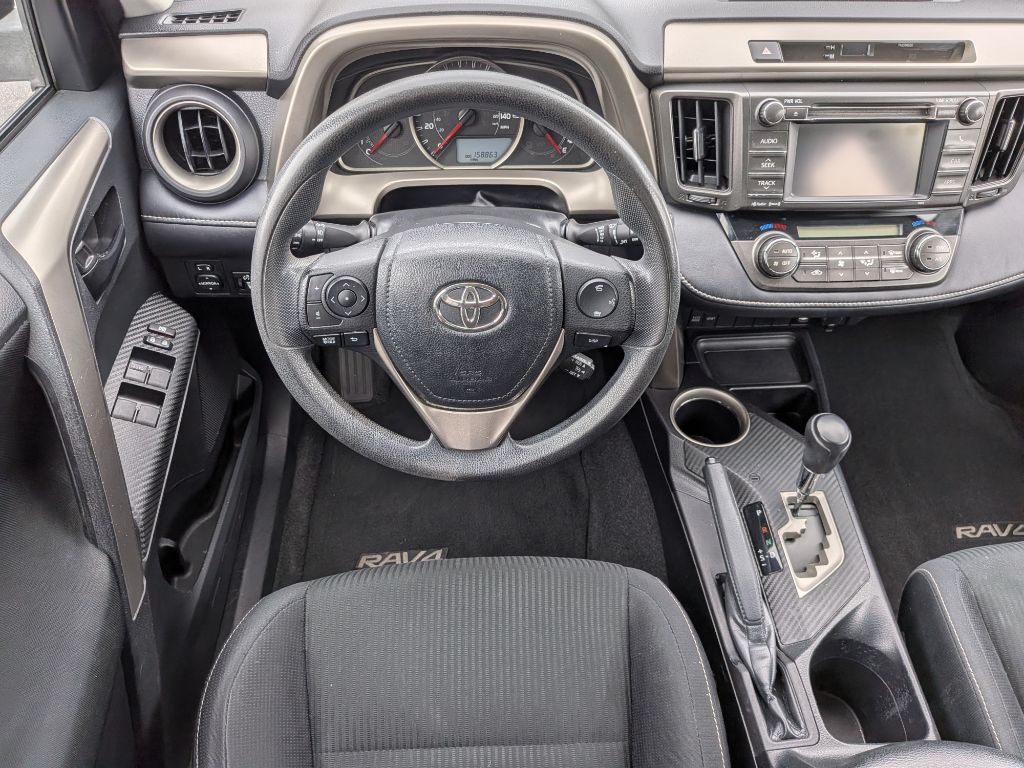 2013 Toyota Rav4 Image 12