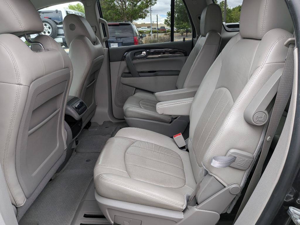 2016 Buick Enclave Image 11