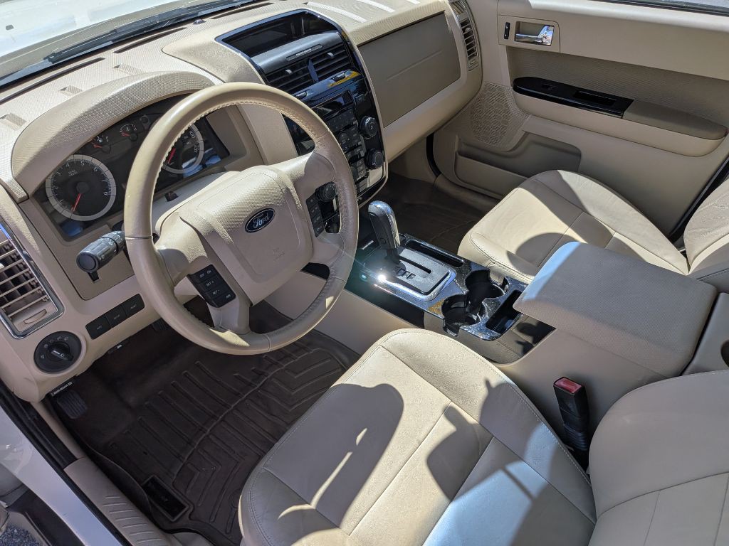 2010 Ford Escape Image 9