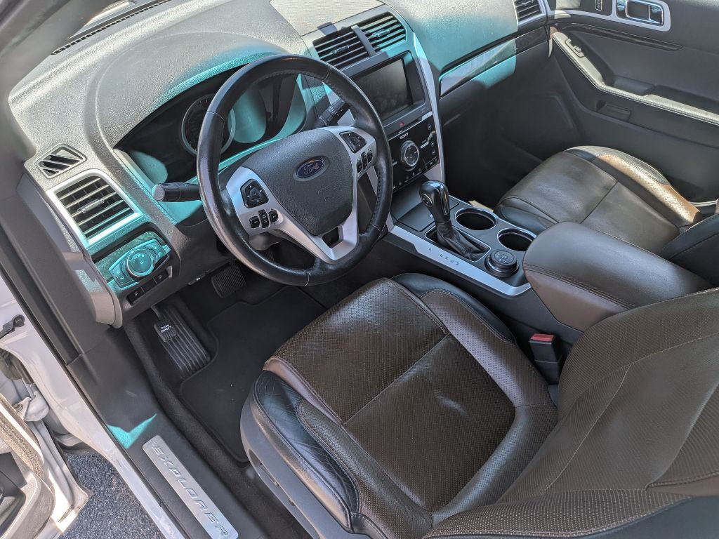 2012 Ford Explorer Image 9