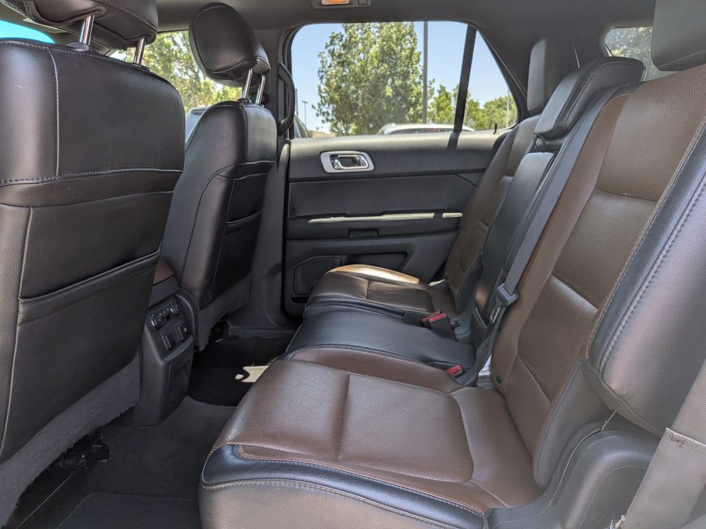 2012 Ford Explorer Image 11