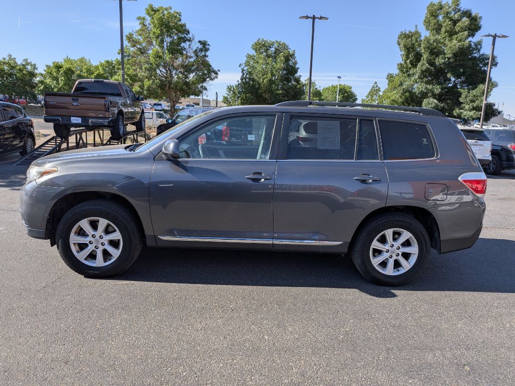2013 Toyota Highlander Image 2