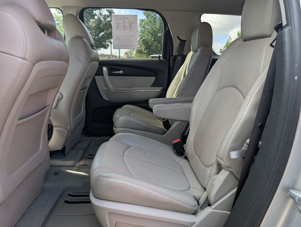 2012 GMC Acadia Image 11