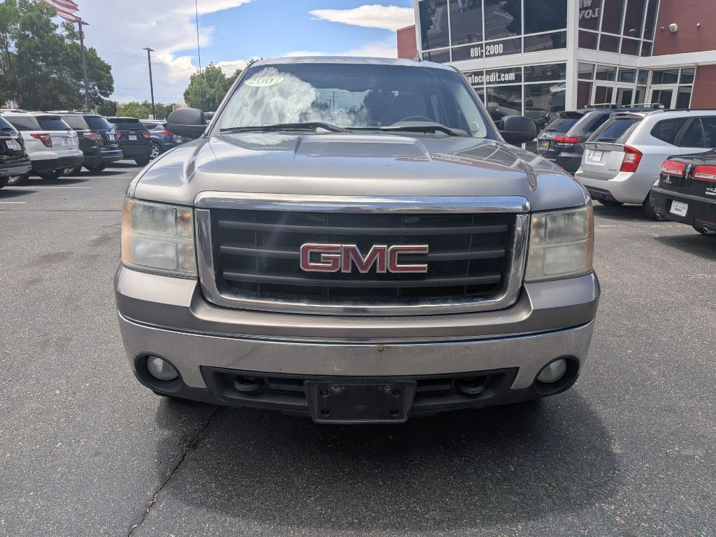 2007 GMC Sierra Image 8