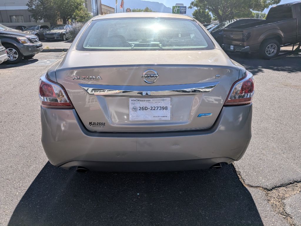 2013 Nissan Altima Image 4