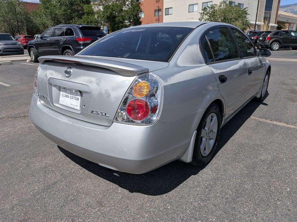2003 Nissan Altima Image 5