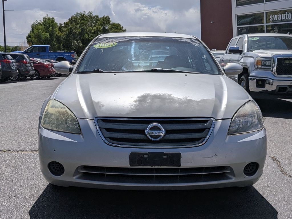 2003 Nissan Altima Image 8