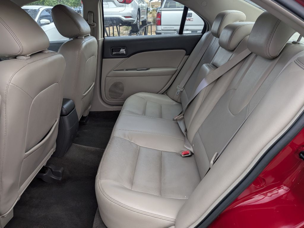 2010 Ford Fusion Image 11