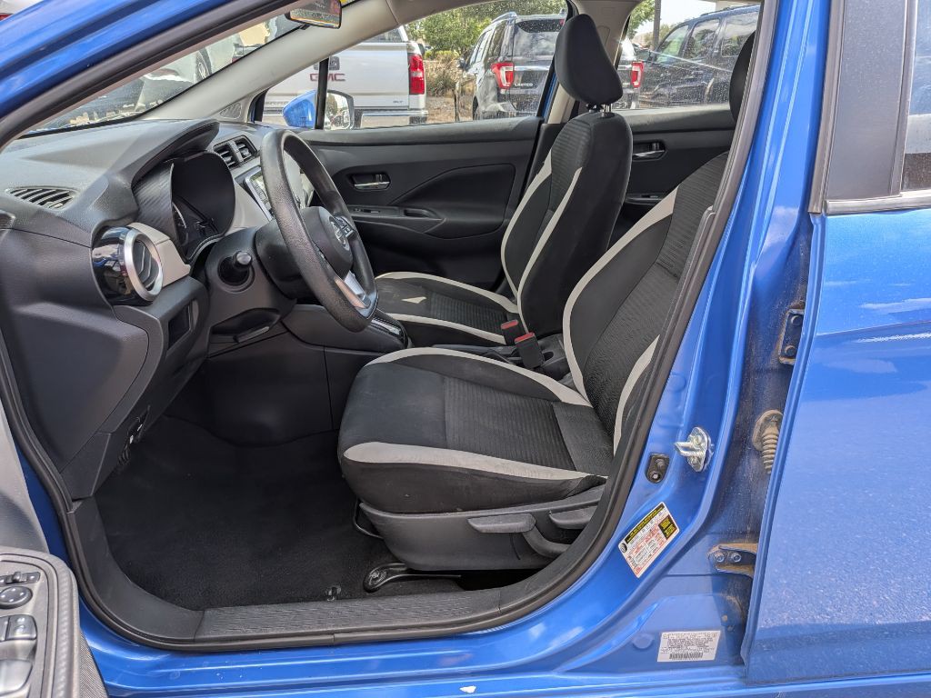 2021 Nissan Versa Image 10