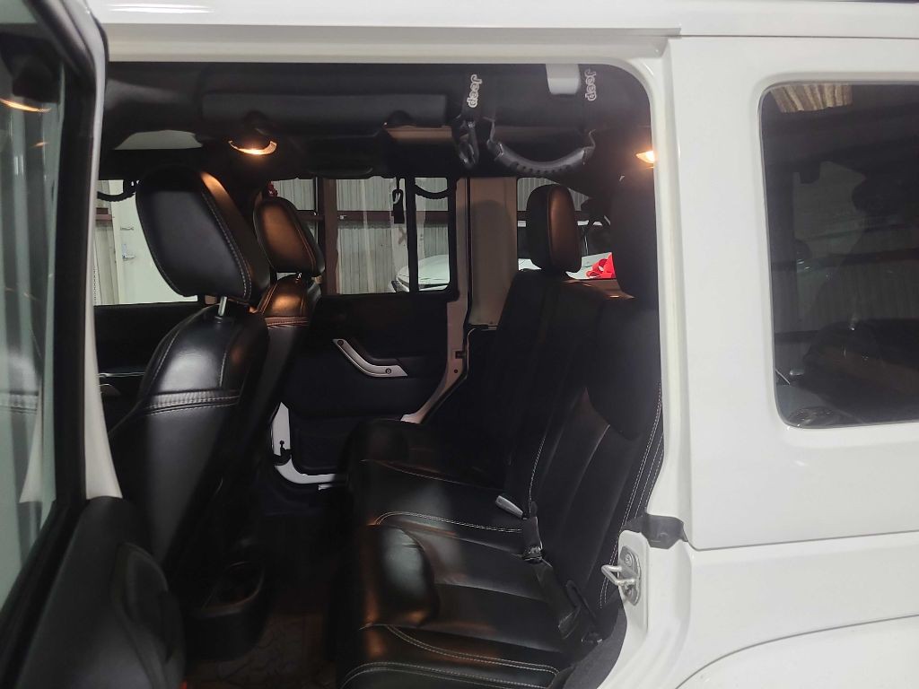 2014 Jeep Wrangler Unlimited Image 29