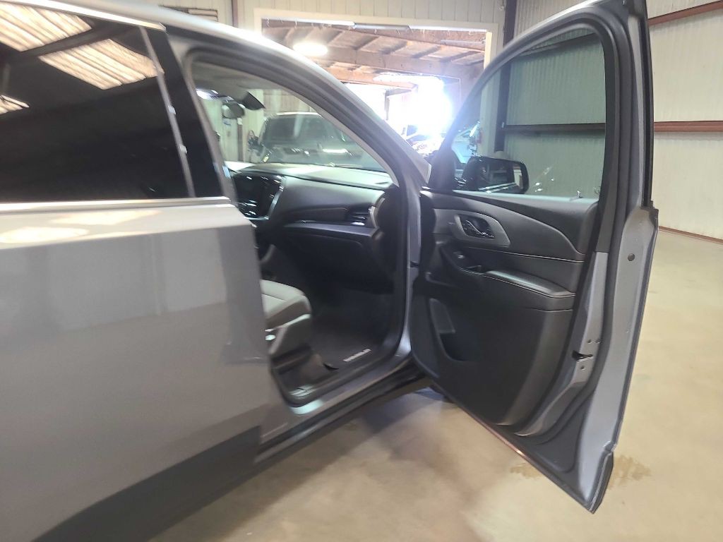 2020 Chevrolet Traverse Image 35