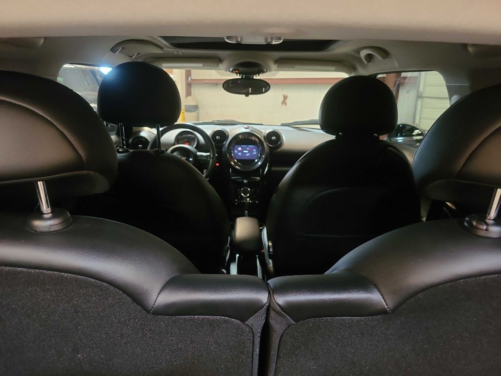 2015 MINI Cooper Image 29