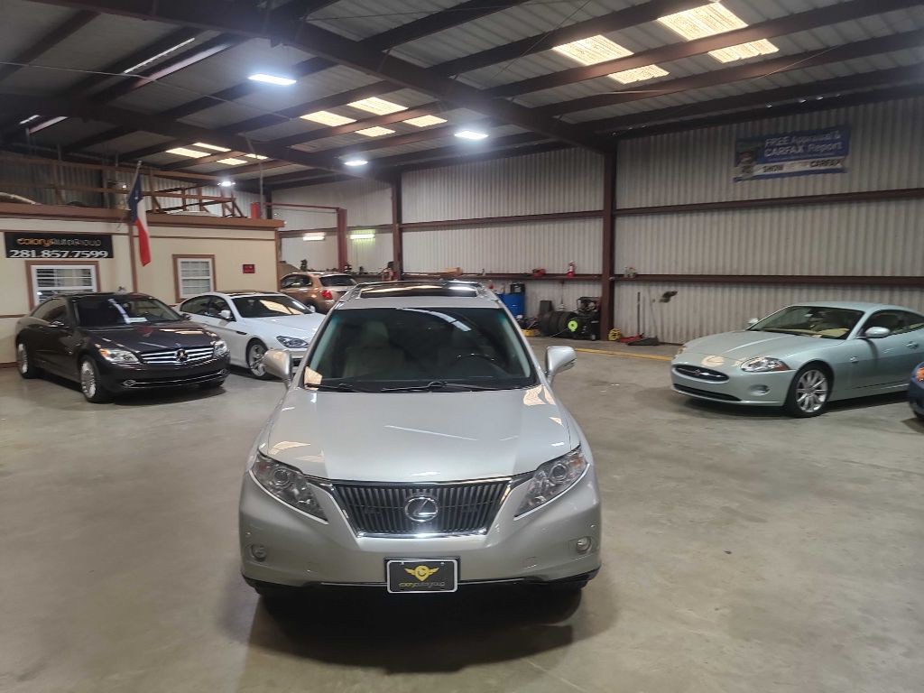 2011 Lexus RX Image 17