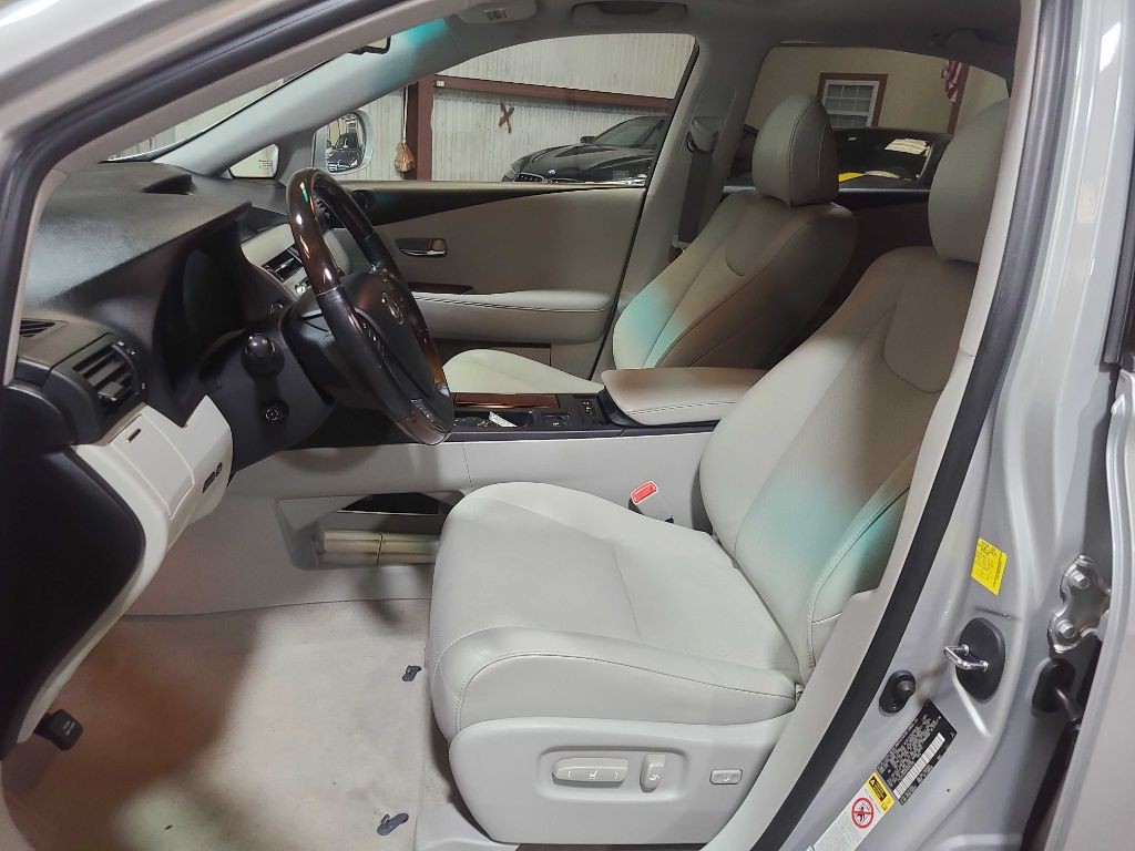 2011 Lexus RX Image 21