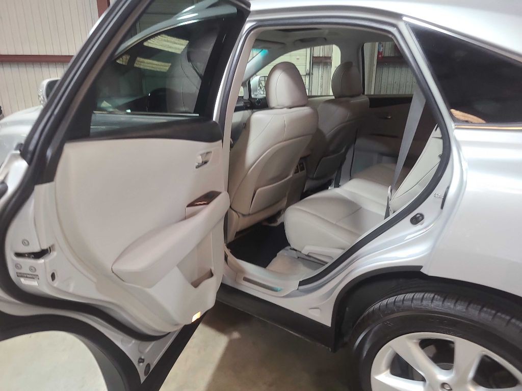 2011 Lexus RX Image 23