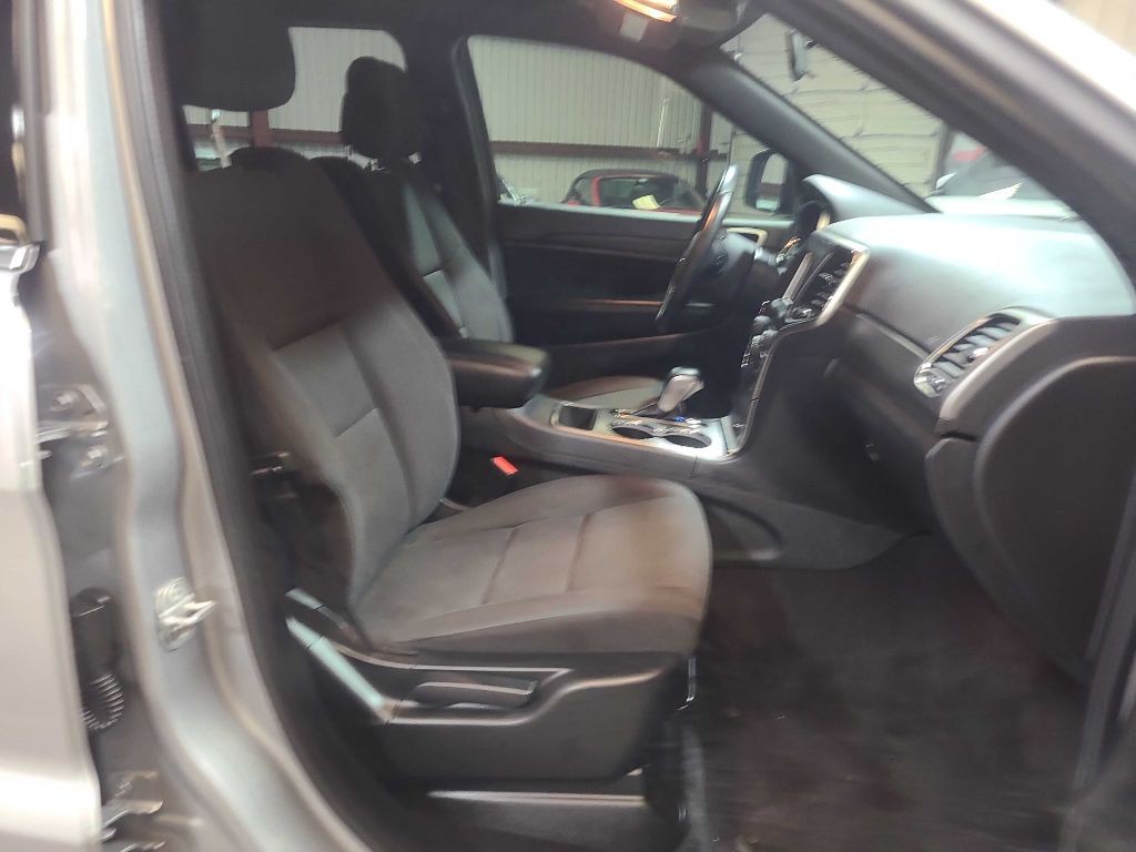 2018 Jeep Grand Cherokee Image 31