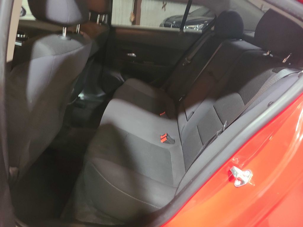 2015 Chevrolet Cruze Image 20